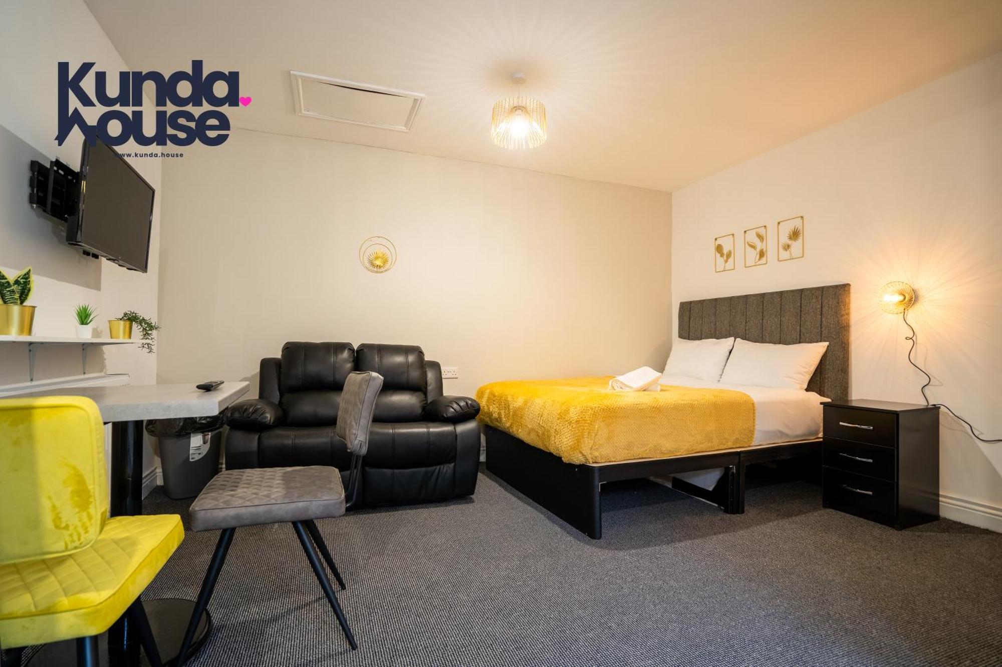 Kunda House In Tyseley Apartment Birmingham Exterior photo