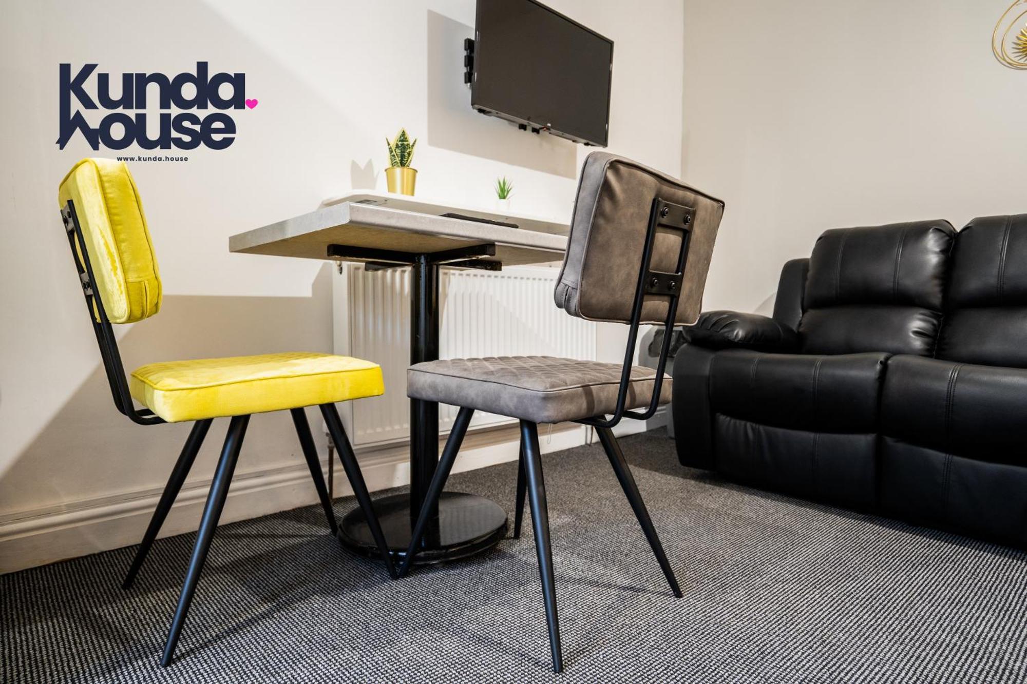 Kunda House In Tyseley Apartment Birmingham Exterior photo